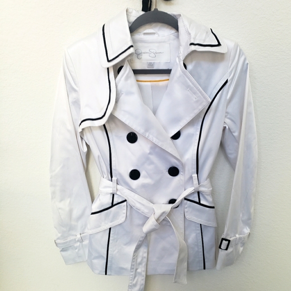 Jessica Simpson white coat with black trim. - Picture 1 of 4